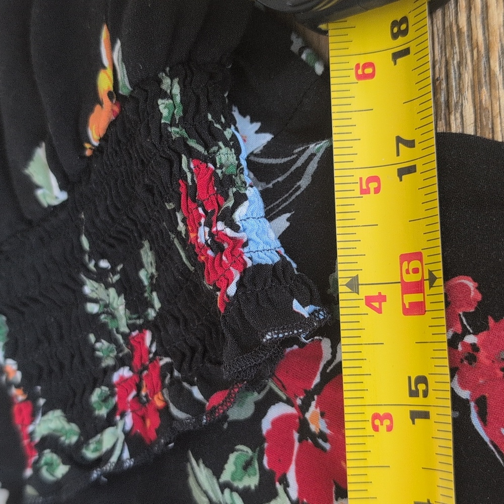 Banana Republic Floral Smocked Midi Dress Black Puff Sleeve V-Neck Size 8 - Picture 14 of 16